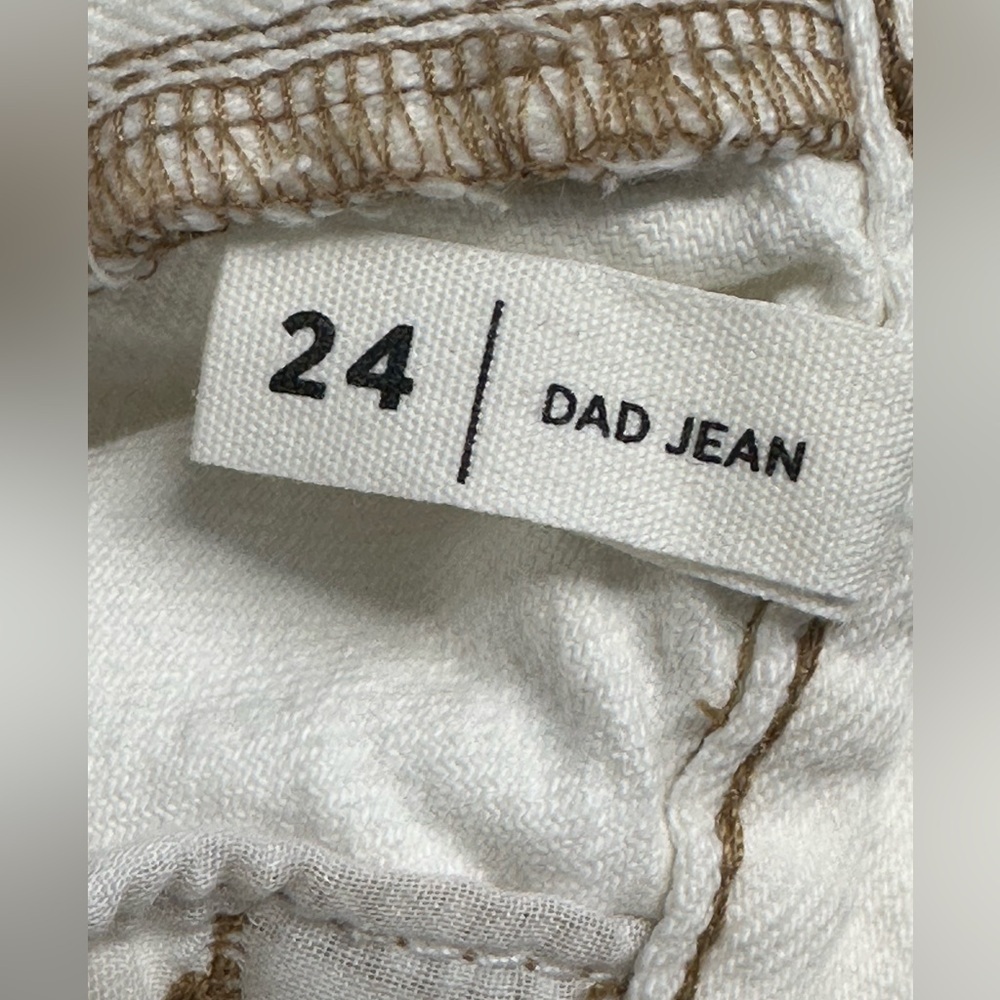 Pacsun White Distressed Dad Jeans – Size 24 - Picture 6 of 7